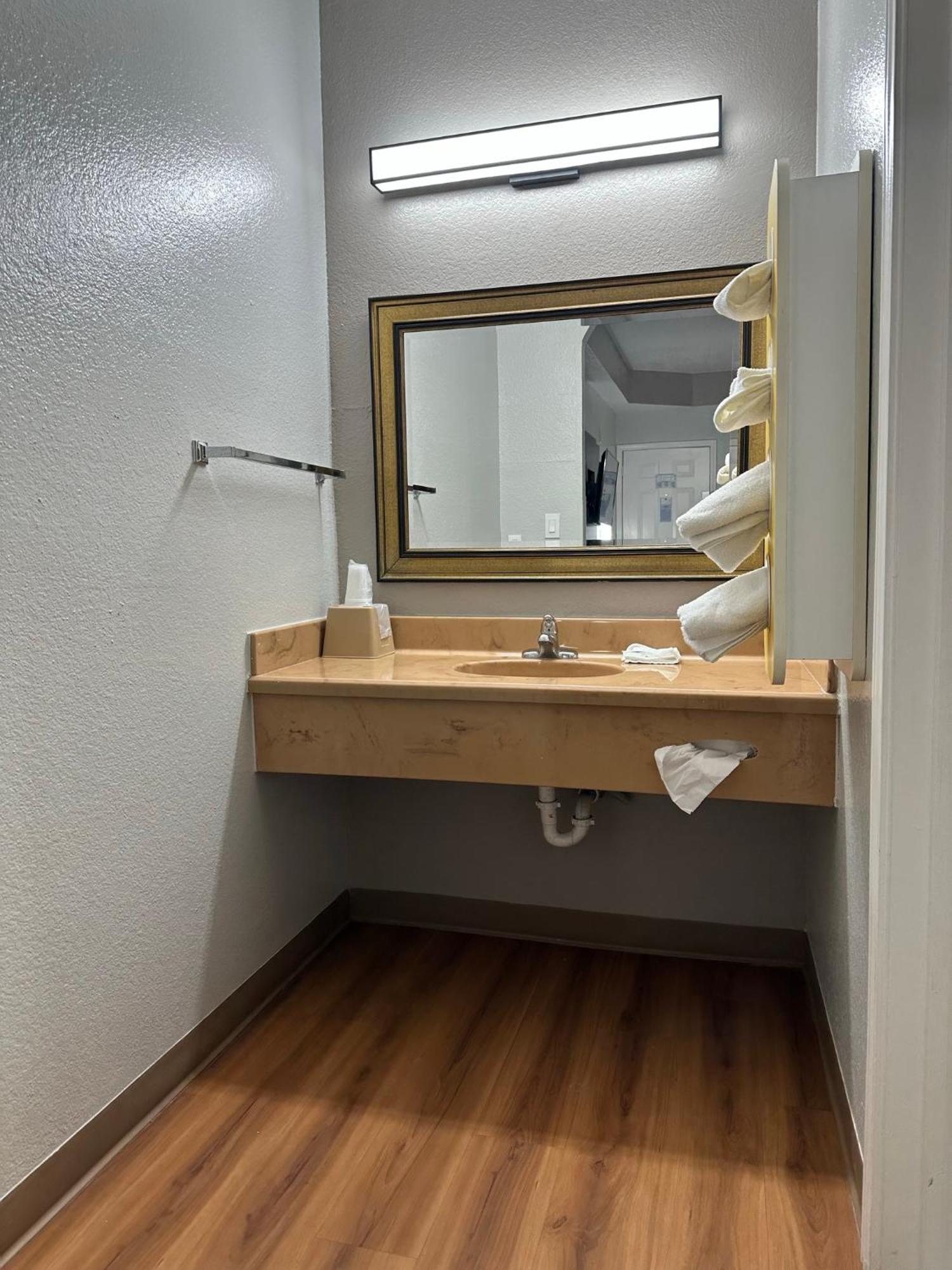 Motel 6 Alvarado Tx Exteriör bild