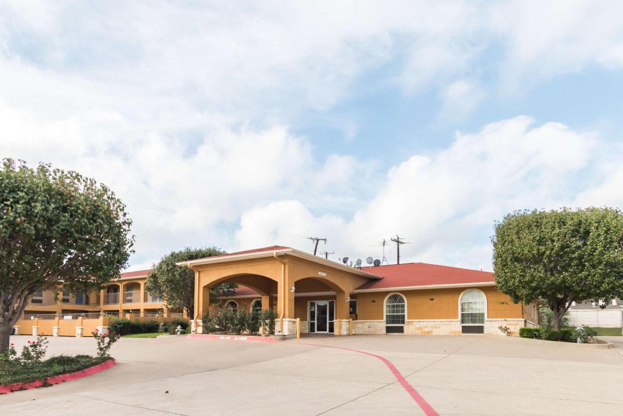 Motel 6 Alvarado Tx Exteriör bild